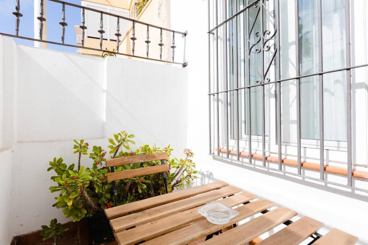 Loft En Primera Linea Del Paseo Maritimo Malaga Exterior photo